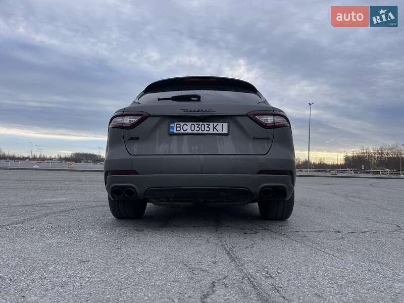 Позашляховик / Кросовер Maserati Levante 2018 в Львові