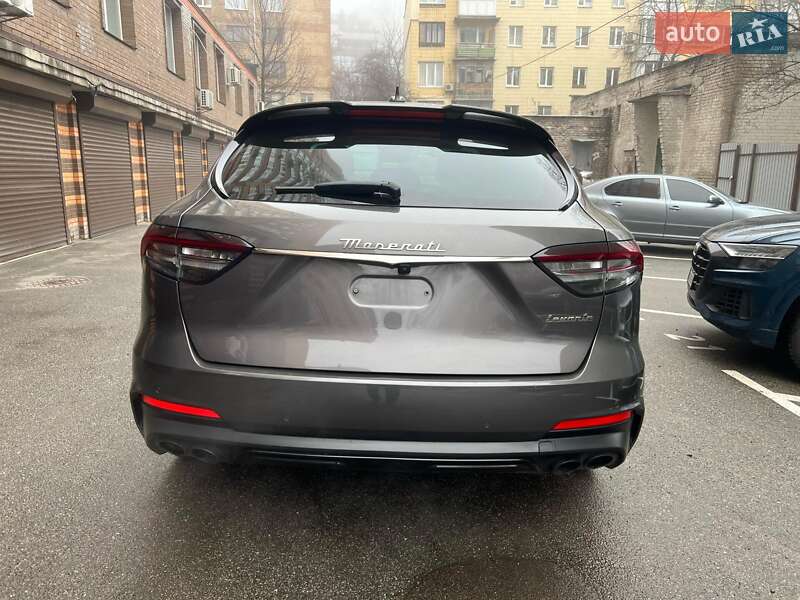 Внедорожник / Кроссовер Maserati Levante 2021 в Киеве фото 8 Внедорожник / Кроссовер Maserati Levante 2021 в Киеве