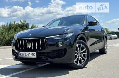 Позашляховик / Кросовер Maserati Levante 2016 в Києві