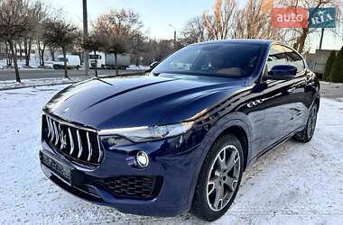 Позашляховик / Кросовер Maserati Levante 2019 в Дніпрі