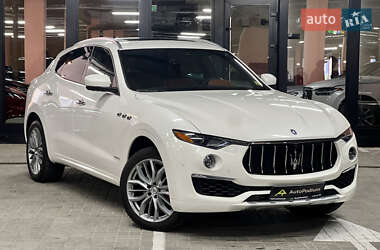 Позашляховик / Кросовер Maserati Levante 2019 в Києві