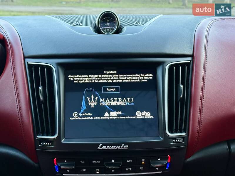 Внедорожник / Кроссовер Maserati Levante 2016 в Одессе