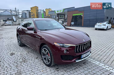 Позашляховик / Кросовер Maserati Levante 2016 в Тернополі