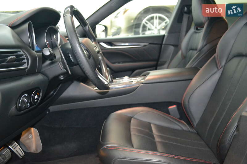 Позашляховик / Кросовер Maserati Levante 2018 в Києві фото 15 Позашляховик / Кросовер Maserati Levante 2018 в Києві