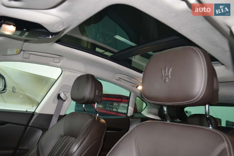 Позашляховик / Кросовер Maserati Levante 2017 в Києві