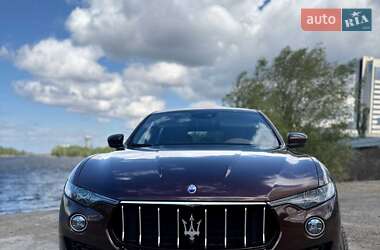 Позашляховик / Кросовер Maserati Levante 2017 в Києві