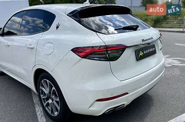 Позашляховик / Кросовер Maserati Levante 2021 в Києві