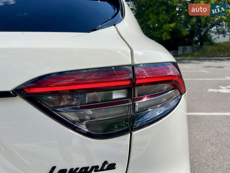 Позашляховик / Кросовер Maserati Levante 2021 в Києві фото 15 Позашляховик / Кросовер Maserati Levante 2021 в Києві