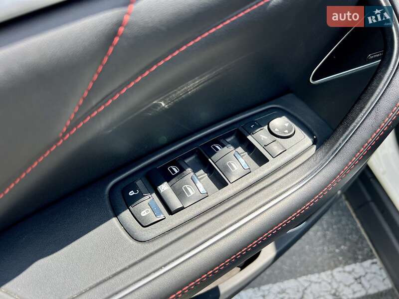 Позашляховик / Кросовер Maserati Levante 2021 в Києві фото 31 Позашляховик / Кросовер Maserati Levante 2021 в Києві