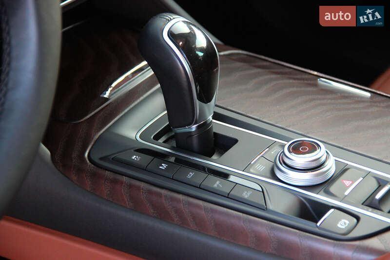 Внедорожник / Кроссовер Maserati Levante 2017 в Одессе