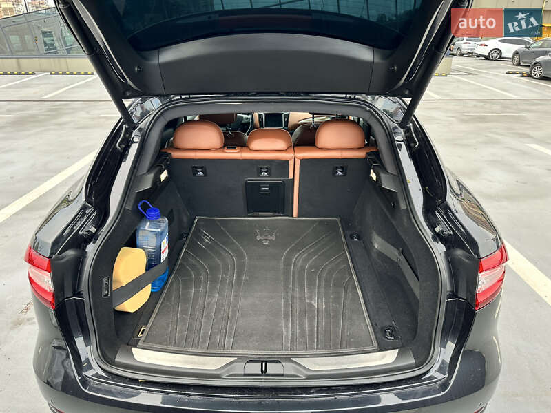 Позашляховик / Кросовер Maserati Levante 2019 в Києві
