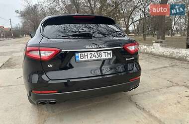 Внедорожник / Кроссовер Maserati Levante 2018 в 