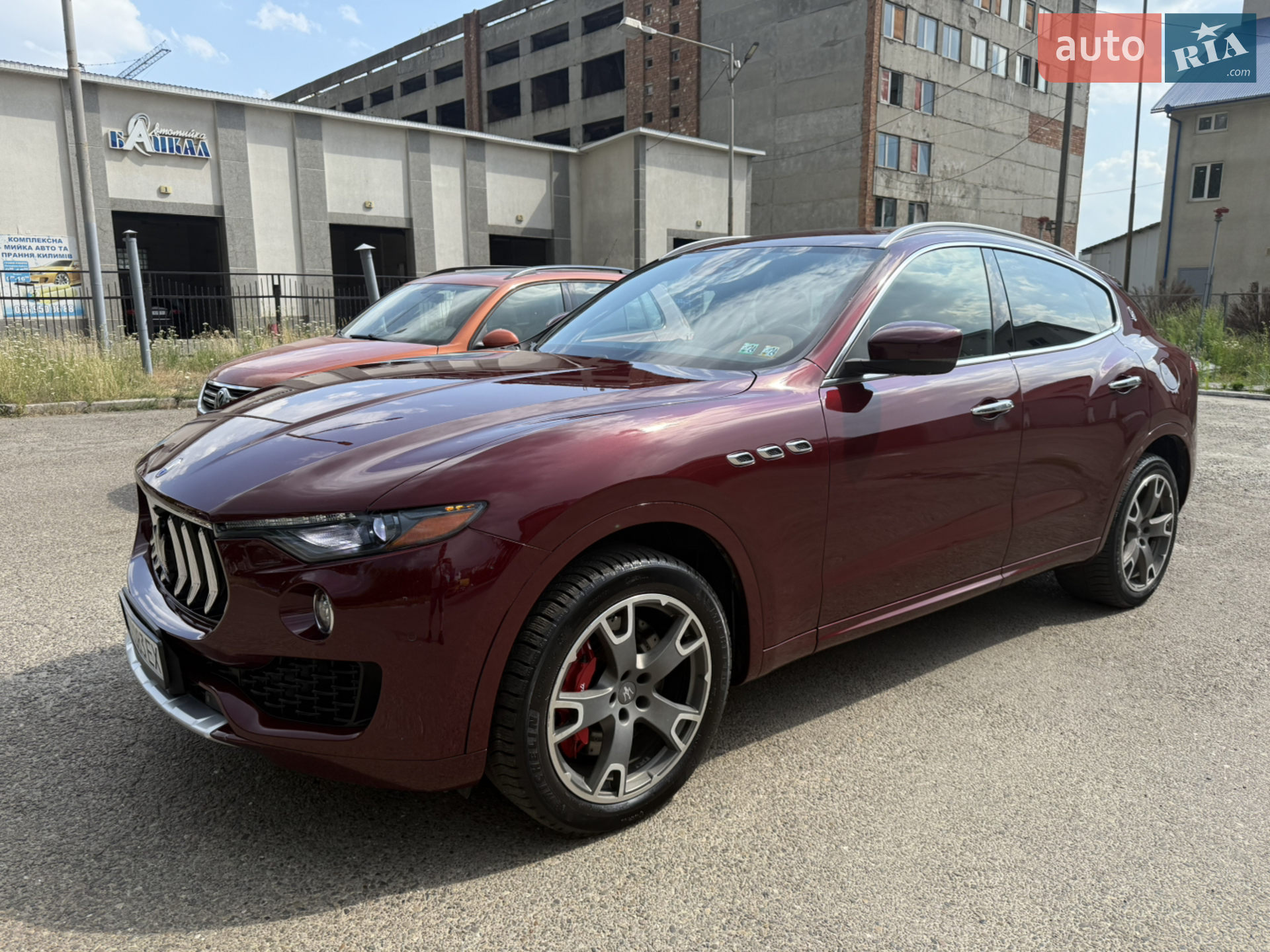 2016 Maserati Levante - мініатюра 2