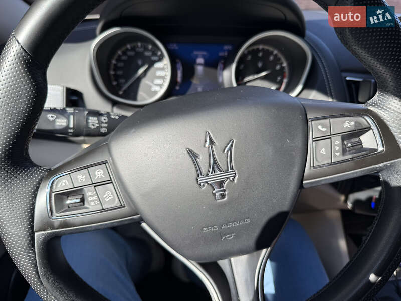 Внедорожник / Кроссовер Maserati Levante 2019 в Киеве