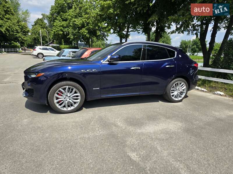 Позашляховик / Кросовер Maserati Levante 2018 в Києві