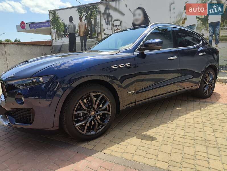 Внедорожник / Кроссовер Maserati Levante 2019 в Одессе