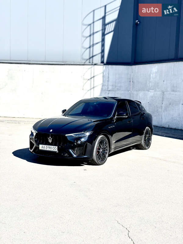Позашляховик / Кросовер Maserati Levante 2020 в Києві