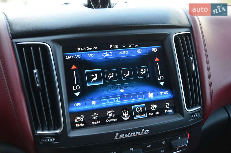 Позашляховик / Кросовер Maserati Levante 2017 в Києві