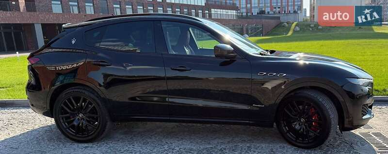 Внедорожник / Кроссовер Maserati Levante 2018 в Днепре фото 3 Внедорожник / Кроссовер Maserati Levante 2018 в Днепре