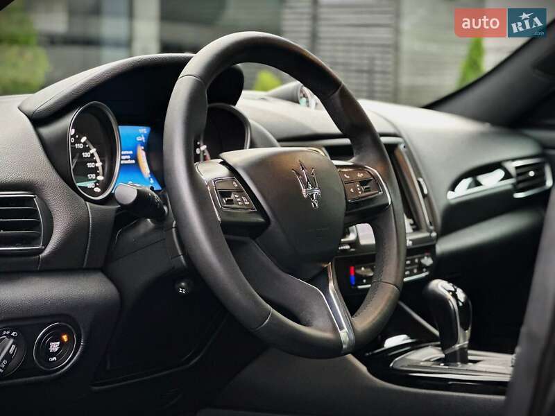 Позашляховик / Кросовер Maserati Levante 2018 в Києві фото 29 Позашляховик / Кросовер Maserati Levante 2018 в Києві