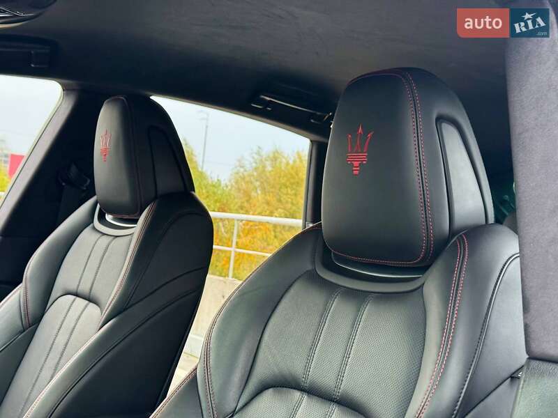Внедорожник / Кроссовер Maserati Levante 2018 в Киеве фото 26 Внедорожник / Кроссовер Maserati Levante 2018 в Киеве
