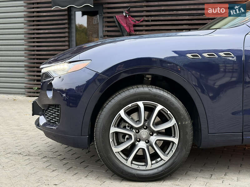 Внедорожник / Кроссовер Maserati Levante 2018 в Киеве