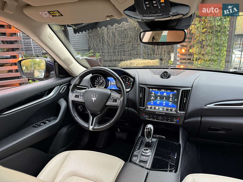 Внедорожник / Кроссовер Maserati Levante 2018 в Киеве