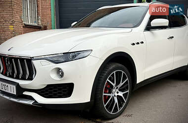 Позашляховик / Кросовер Maserati Levante 2018 в Києві