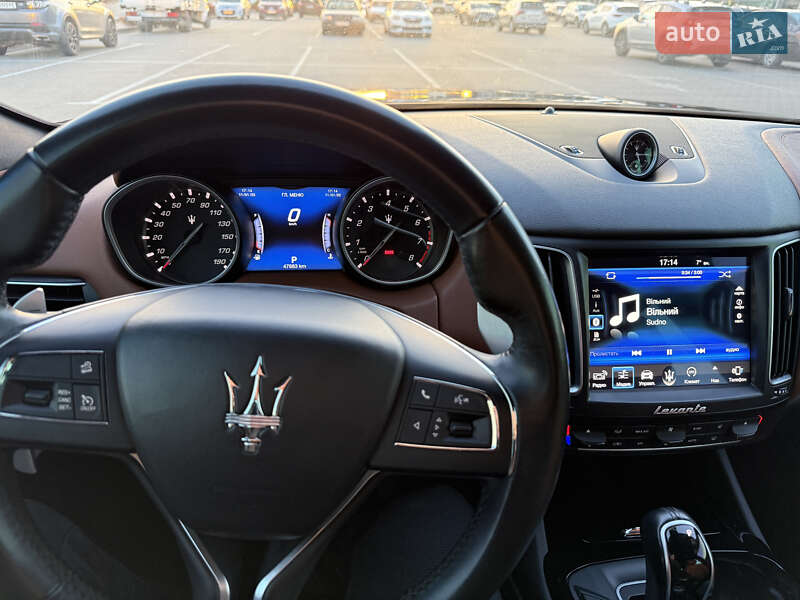 Внедорожник / Кроссовер Maserati Levante 2018 в Киеве