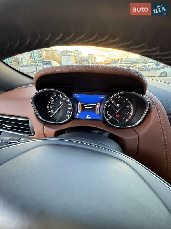 Внедорожник / Кроссовер Maserati Levante 2018 в Киеве