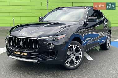 Внедорожник / Кроссовер Maserati Levante 2017 в Киеве