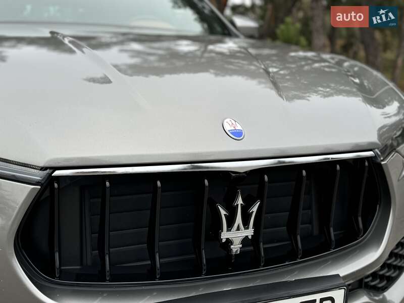 Позашляховик / Кросовер Maserati Levante 2017 в Києві