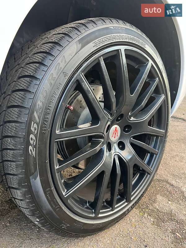 Позашляховик / Кросовер Maserati Levante 2016 в Києві