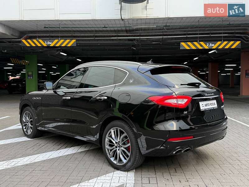 Внедорожник / Кроссовер Maserati Levante 2018 в Киеве