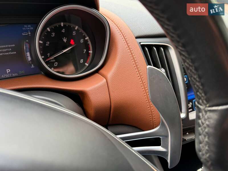 Внедорожник / Кроссовер Maserati Levante 2018 в Киеве