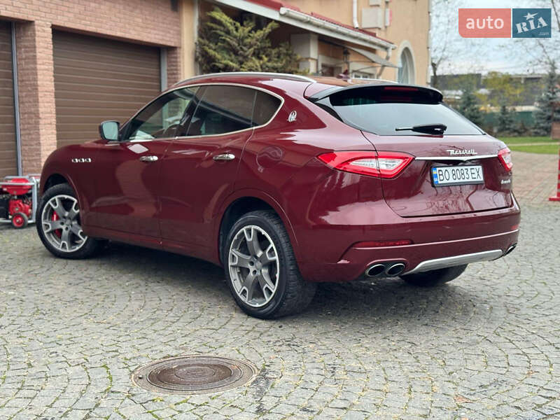 Внедорожник / Кроссовер Maserati Levante 2016 в Киеве фото 5 Внедорожник / Кроссовер Maserati Levante 2016 в Киеве