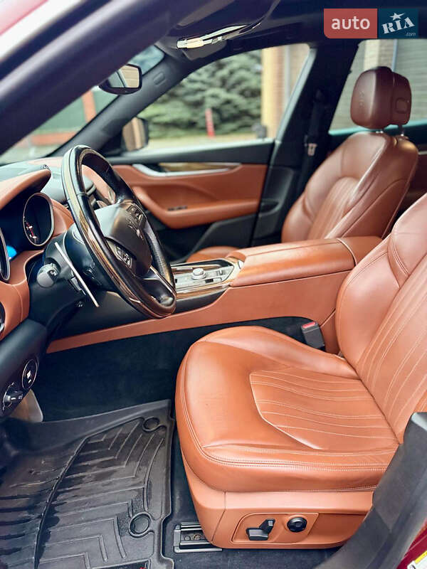 Внедорожник / Кроссовер Maserati Levante 2016 в Киеве фото 22 Внедорожник / Кроссовер Maserati Levante 2016 в Киеве