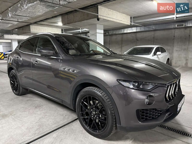 Внедорожник / Кроссовер Maserati Levante 2016 в Днепре