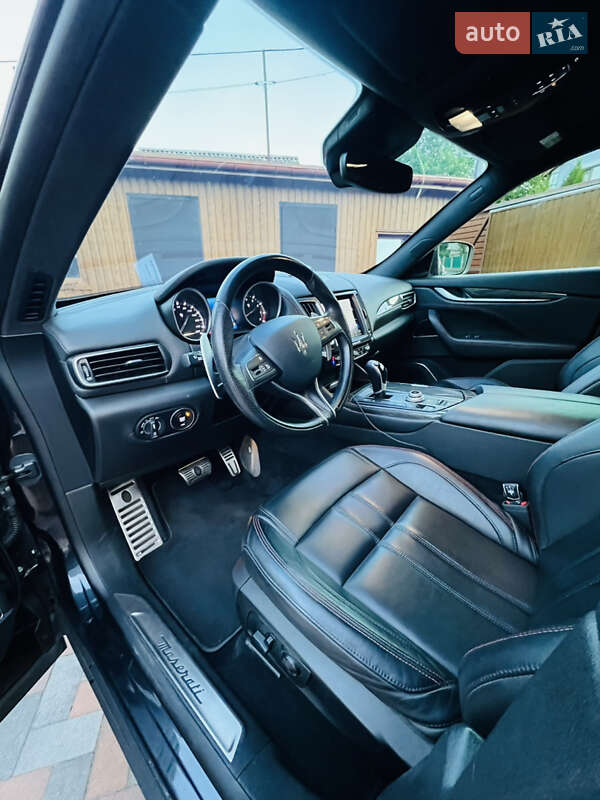 Внедорожник / Кроссовер Maserati Levante 2017 в Ровно фото 18 Внедорожник / Кроссовер Maserati Levante 2017 в Ровно