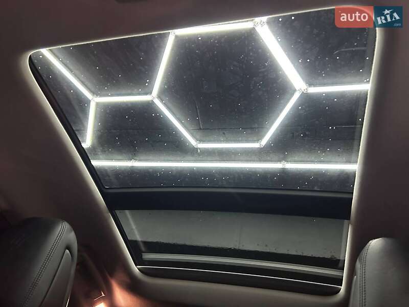 Внедорожник / Кроссовер Maserati Levante 2017 в Черновцах