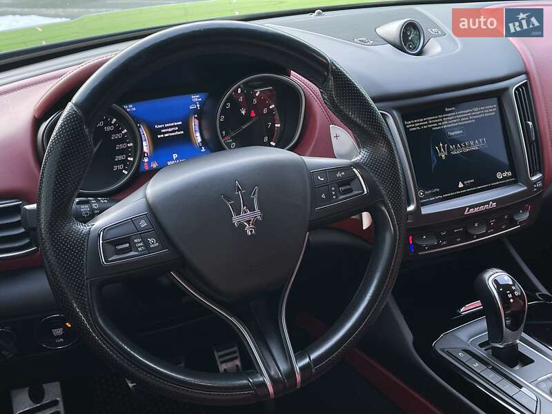 Внедорожник / Кроссовер Maserati Levante 2018 в Киеве