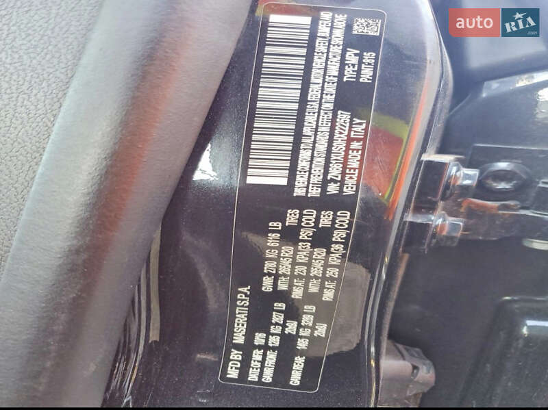 Внедорожник / Кроссовер Maserati Levante 2017 в Киеве