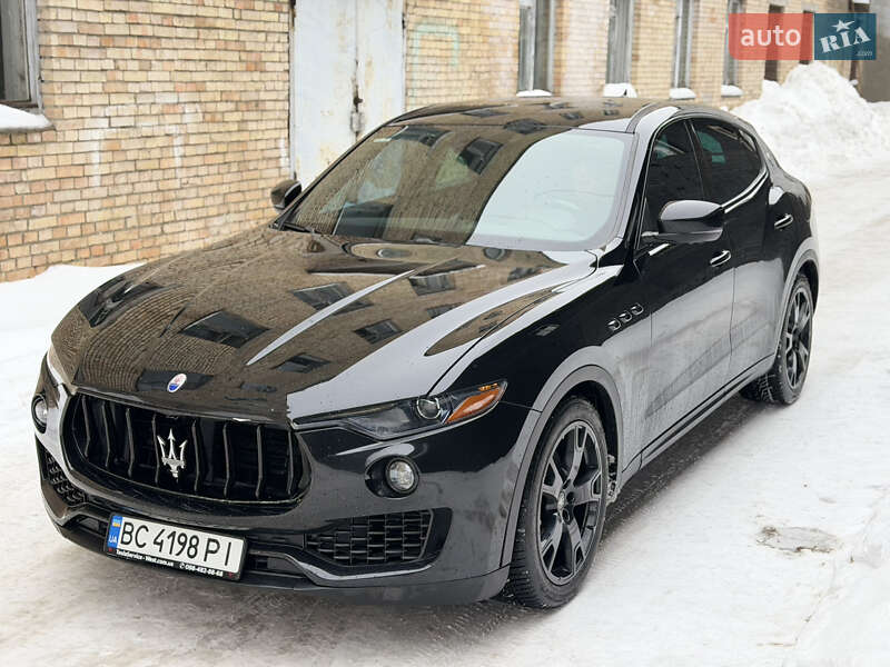 Внедорожник / Кроссовер Maserati Levante 2016 в Киеве фото 6 Внедорожник / Кроссовер Maserati Levante 2016 в Киеве