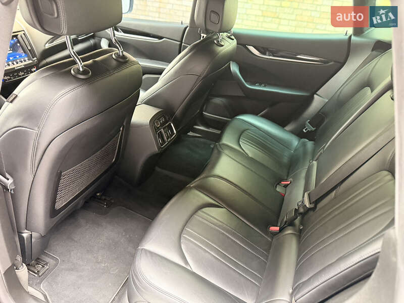 Внедорожник / Кроссовер Maserati Levante 2016 в Киеве фото 13 Внедорожник / Кроссовер Maserati Levante 2016 в Киеве