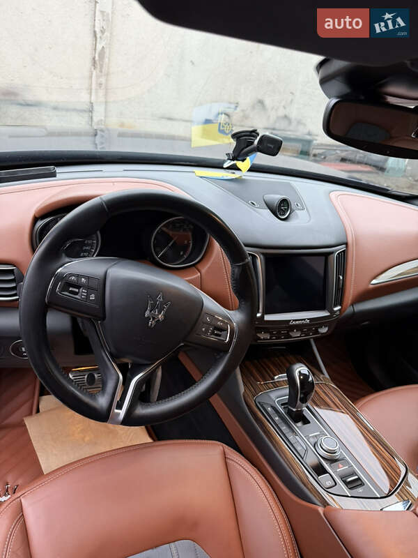 Внедорожник / Кроссовер Maserati Levante 2018 в Днепре фото 25 Внедорожник / Кроссовер Maserati Levante 2018 в Днепре