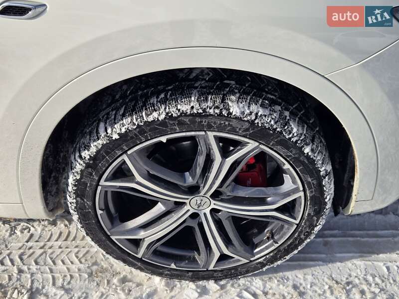 Внедорожник / Кроссовер Maserati Levante 2021 в Киеве фото 9 Внедорожник / Кроссовер Maserati Levante 2021 в Киеве