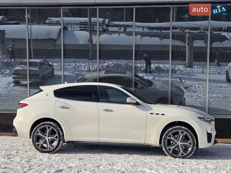 Внедорожник / Кроссовер Maserati Levante 2021 в Киеве фото 7 Внедорожник / Кроссовер Maserati Levante 2021 в Киеве