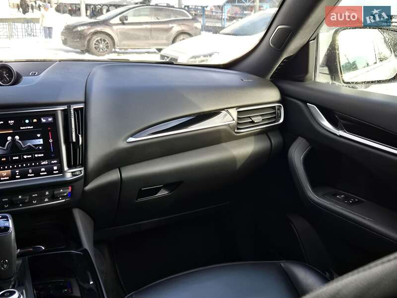 Внедорожник / Кроссовер Maserati Levante 2021 в Киеве фото 25 Внедорожник / Кроссовер Maserati Levante 2021 в Киеве