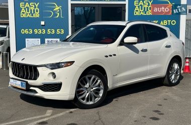 Позашляховик / Кросовер Maserati Levante 2019 в Києві