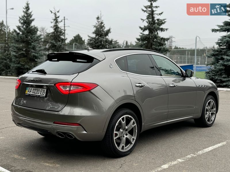 Позашляховик / Кросовер Maserati Levante 2017 в Києві